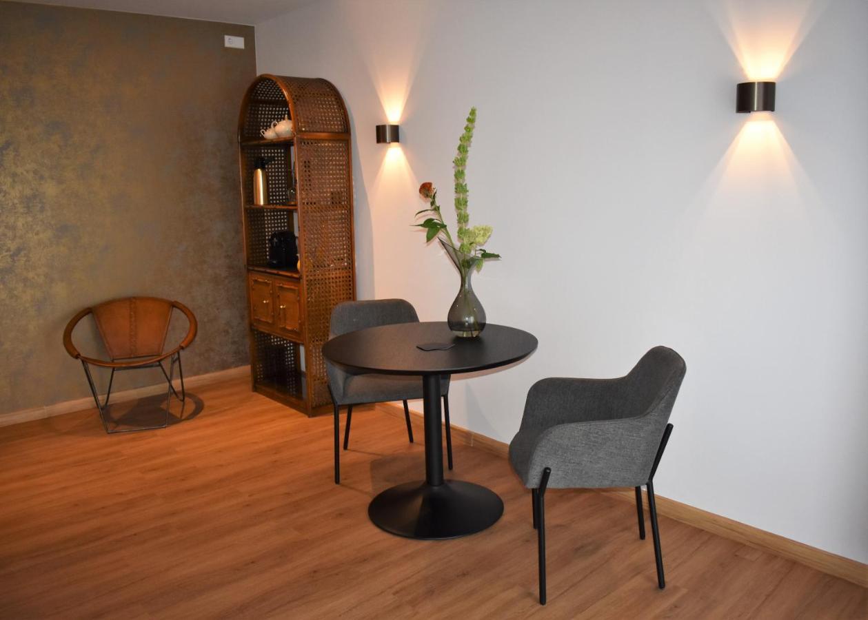 De Oude Limonadefabriek Acomodação com café da manhã Beek  Exterior foto